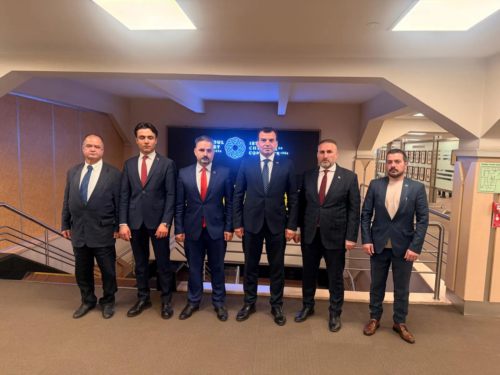 Büyük Birlik Partisi Teşkilat Başkanımız Nail Gün ve İl Yönetim Kurulu Üyelerimizden Başkanımıza İstanbul Ticaret Odası’nda Ziyaret