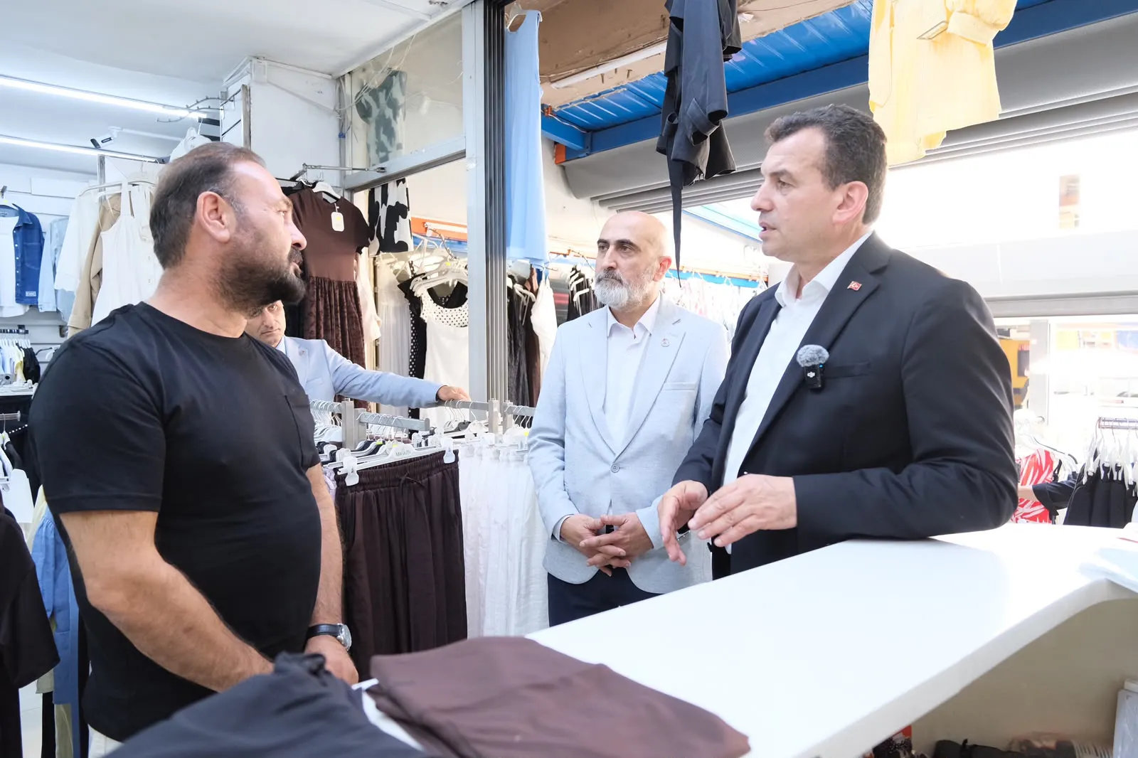 Büyük Birlik Partisi İstanbul İl Teşkilatı'ndan Ataşehir'de Esnaf Ziyareti